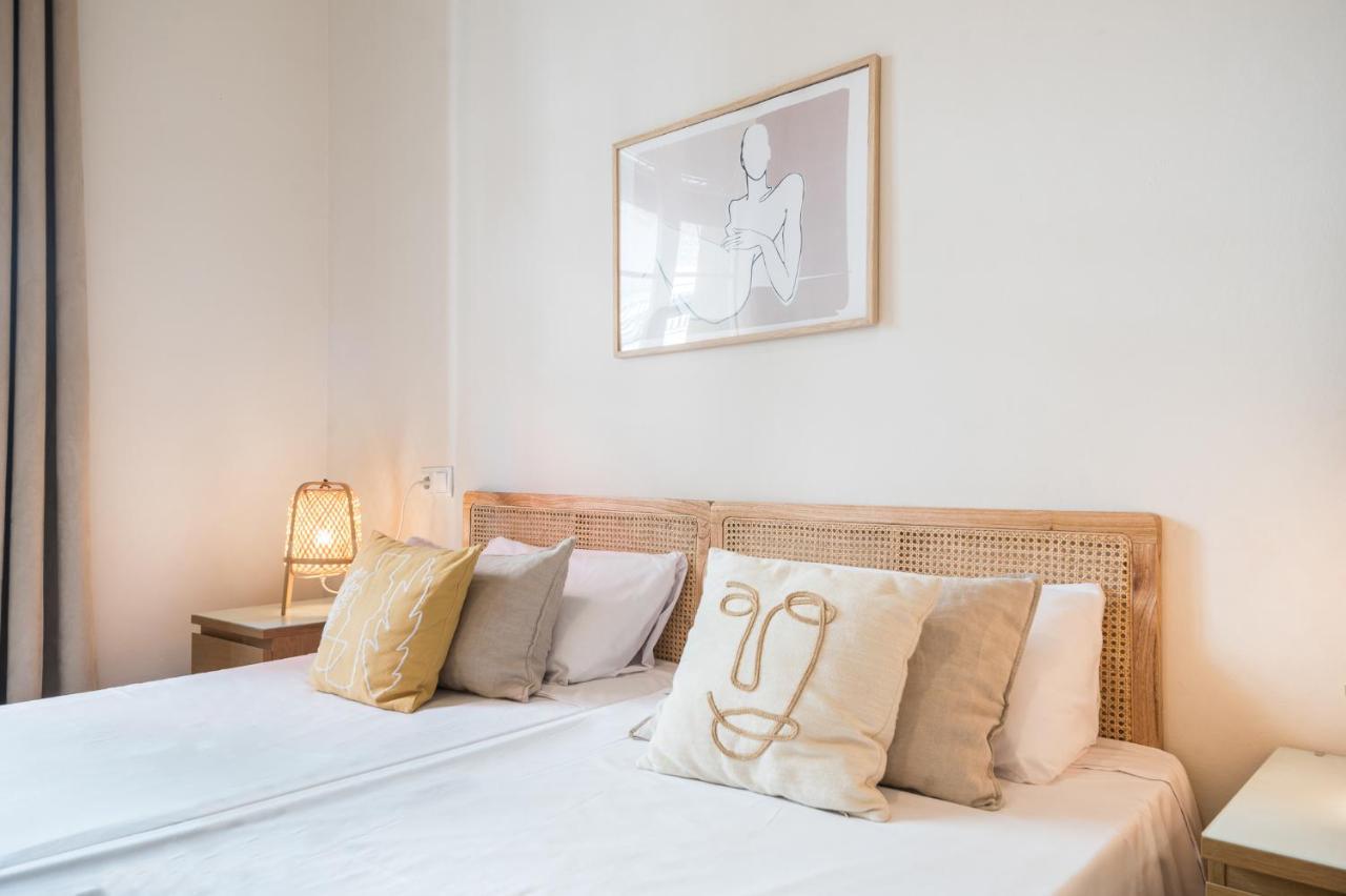 Apartment Cozy With Sunny Terrace In The Heart Of Gracia Barcelona